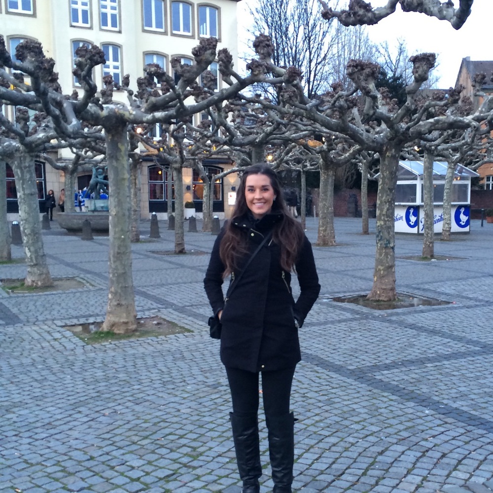 Meet your Posher, Victoria